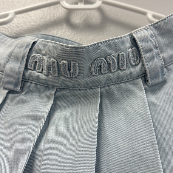 Miu Miu Logo Detailed Pleated Denim Skirt - Picture 4 of 6